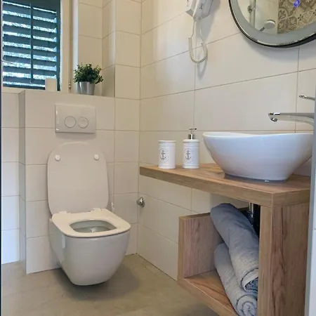 Trgici Apartamento Barbat na Rabu